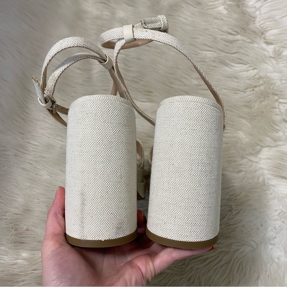 Steve Madden Beige Tan Cream Canvas Chunky Warped Platform Block Heel Sandals - Picture 5 of 8